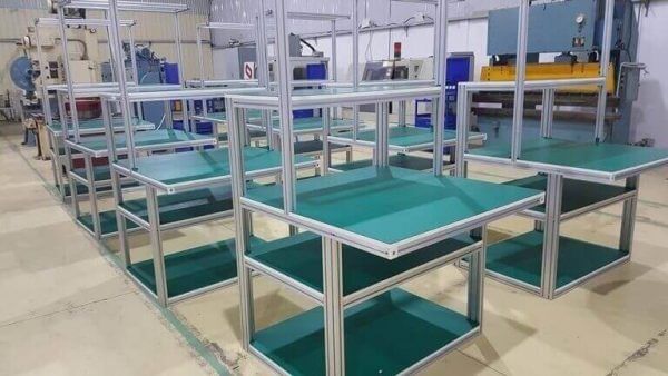 Bàn thao tác nhôm định hình 01