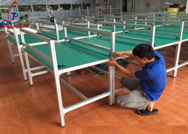 Bàn thao tác nhôm định hình 02